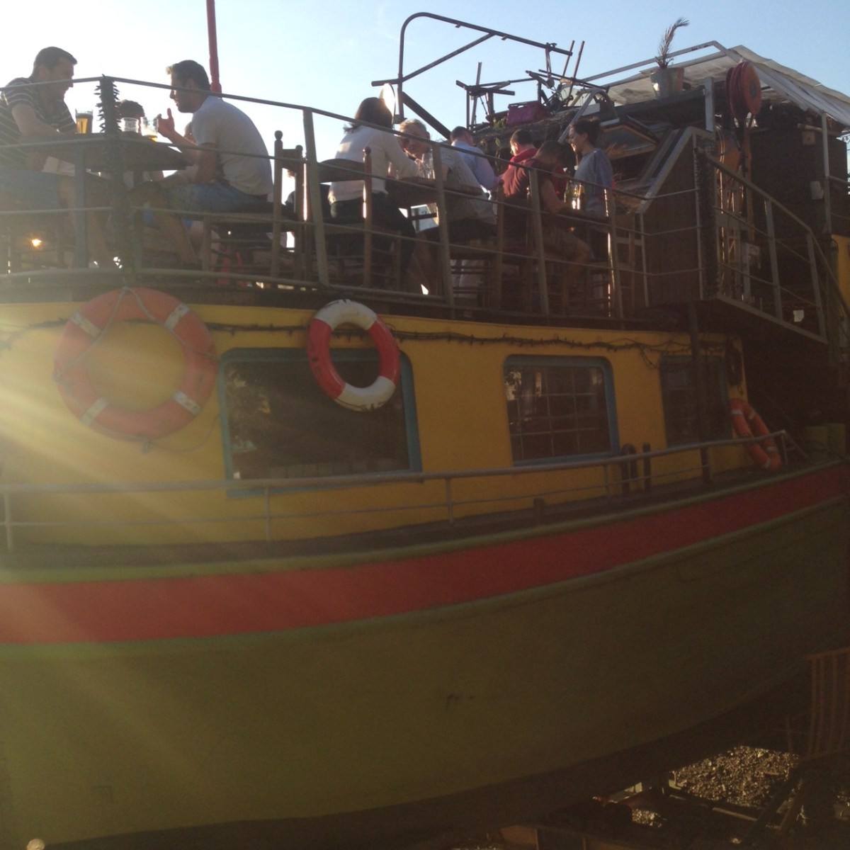 Summer in London – Floating drinks on the&nbsp;Thames