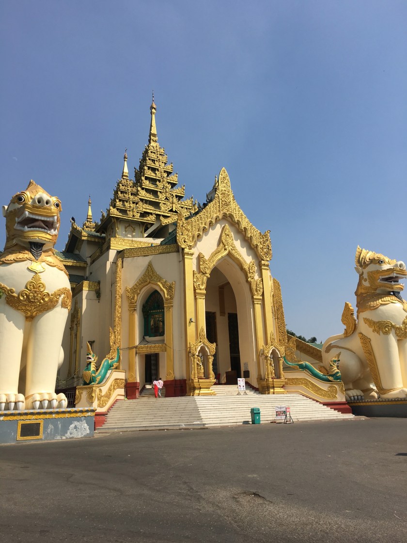 shwedagon pagoda