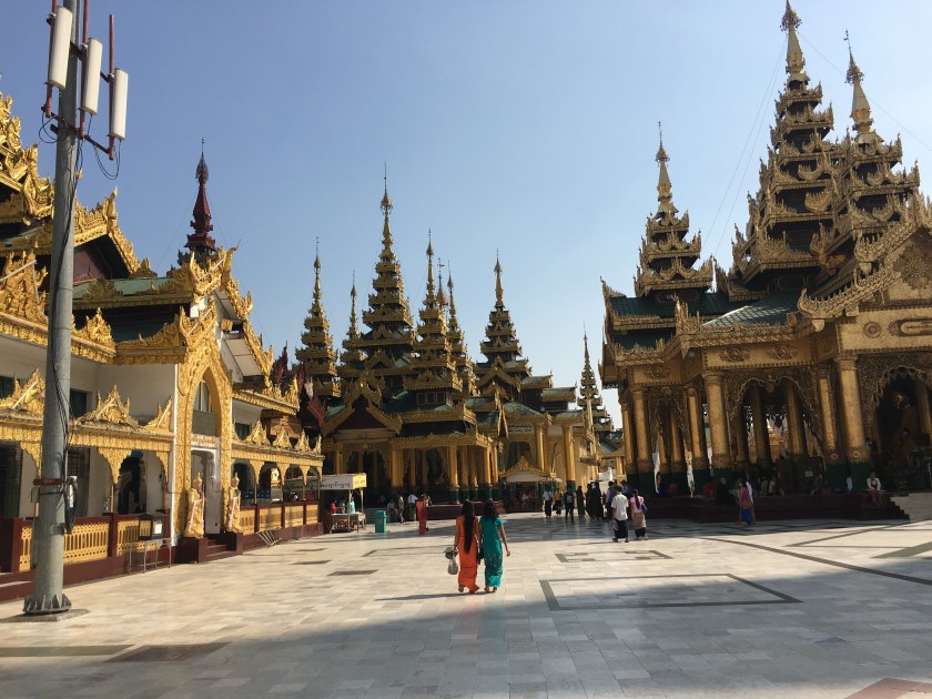 shwedagon pagoda yangon